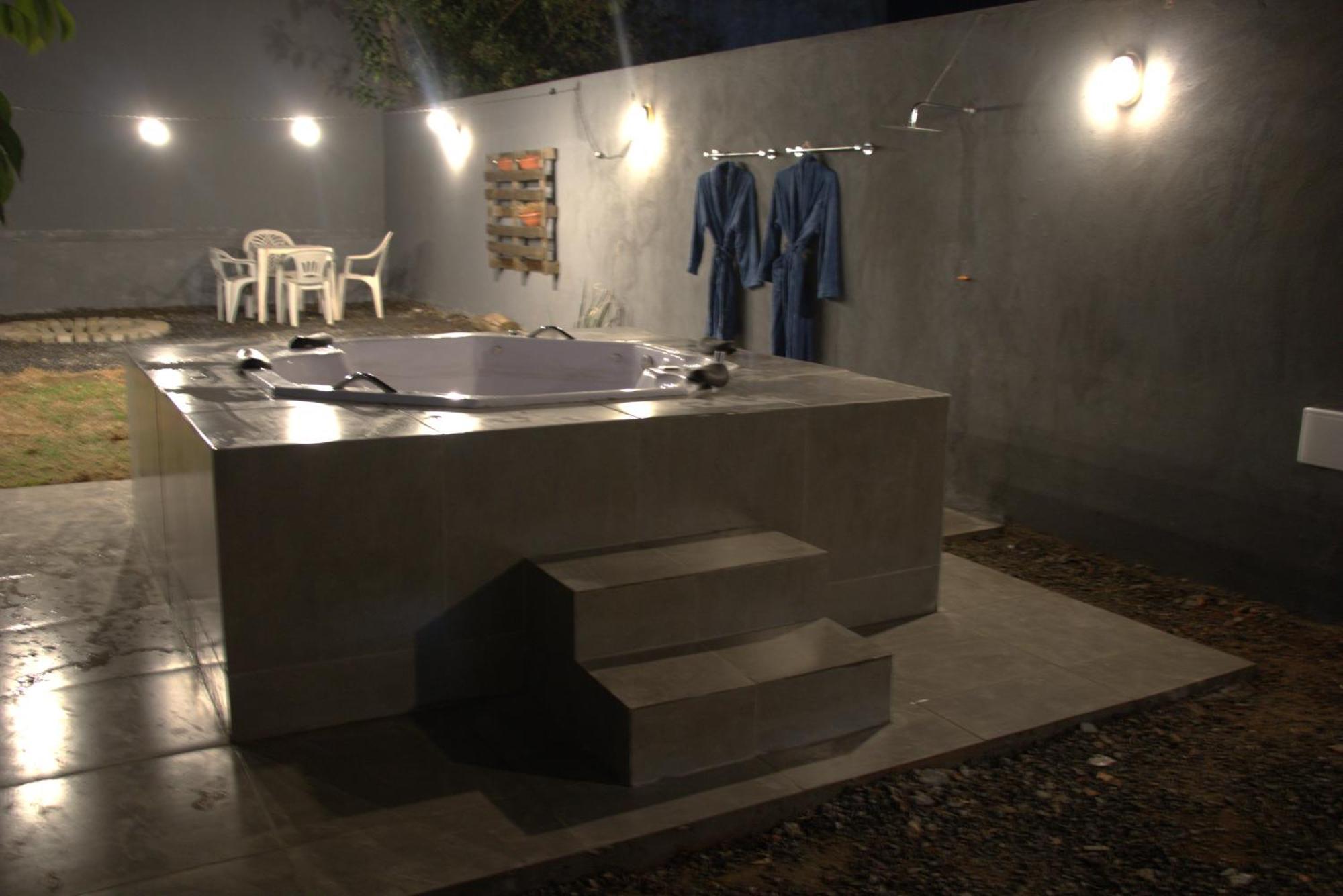 Casa Com Spa De Hidro Com Aquecedor A 700 Mts Do Centro Chapada dos Guimarães Kültér fotó